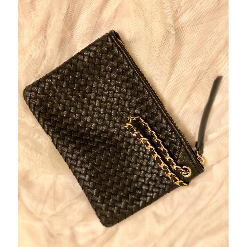 Woven wristlet/clutch ❤️❤️❤️